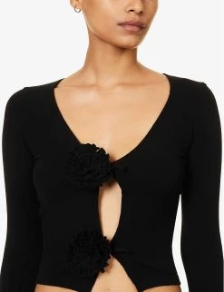 Jean Paul Gaultier Flower Floral-appliqué Knitted Top 11 Jean Paul Gaultier Flower Floral-appliqué Knitted Top -Mode Charm Shop R04137671 BLACK ALT04